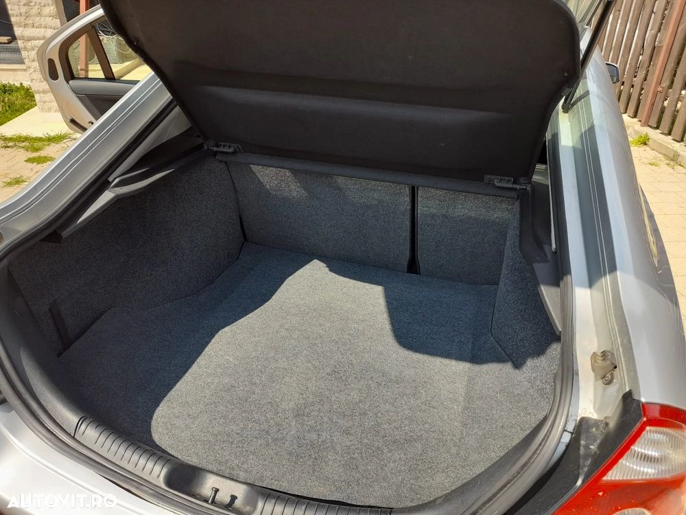 Ford Mondeo 2.0 TDCI Ghia - 26