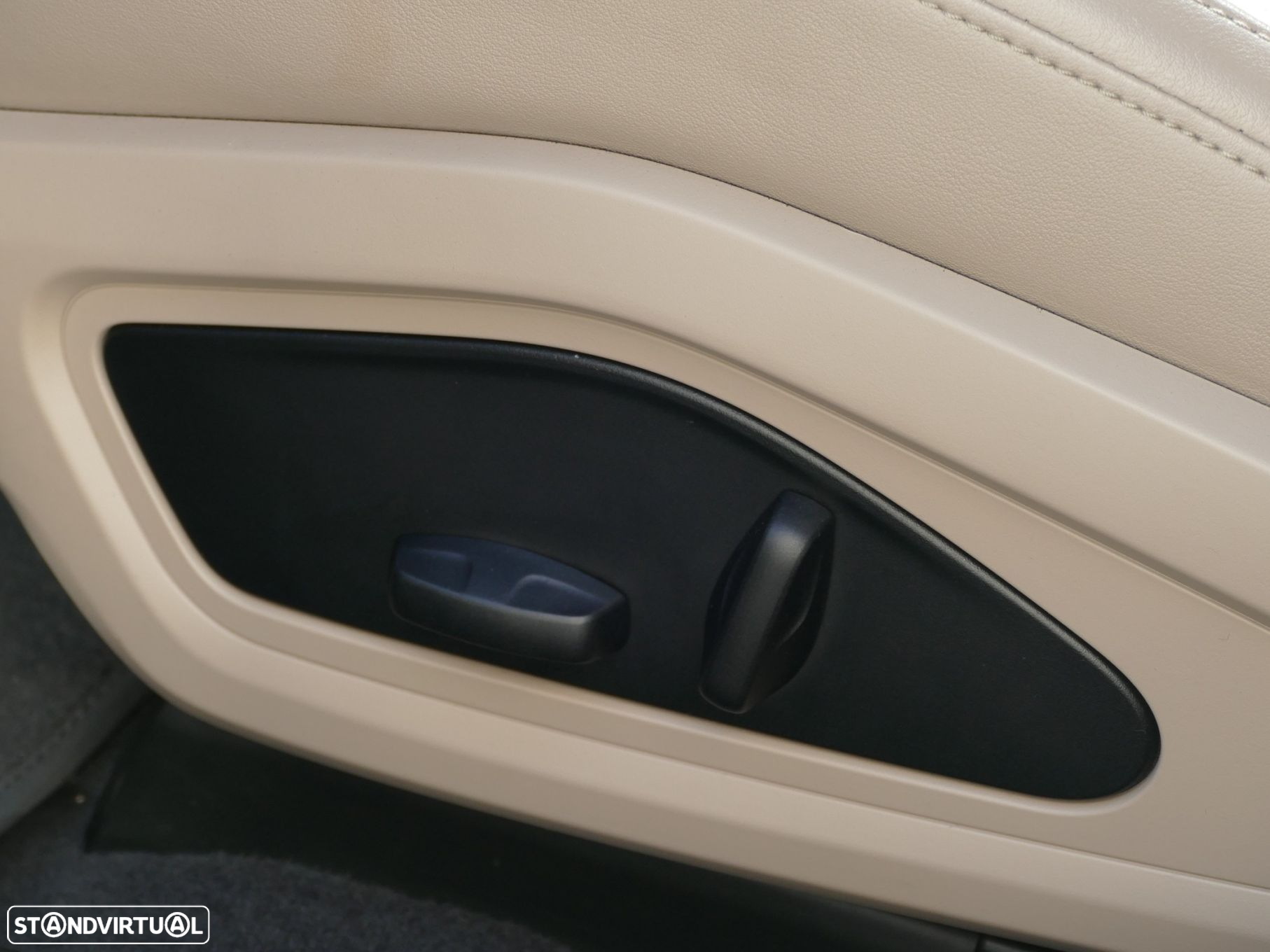 Porsche Taycan Sport Turismo 4S - 32