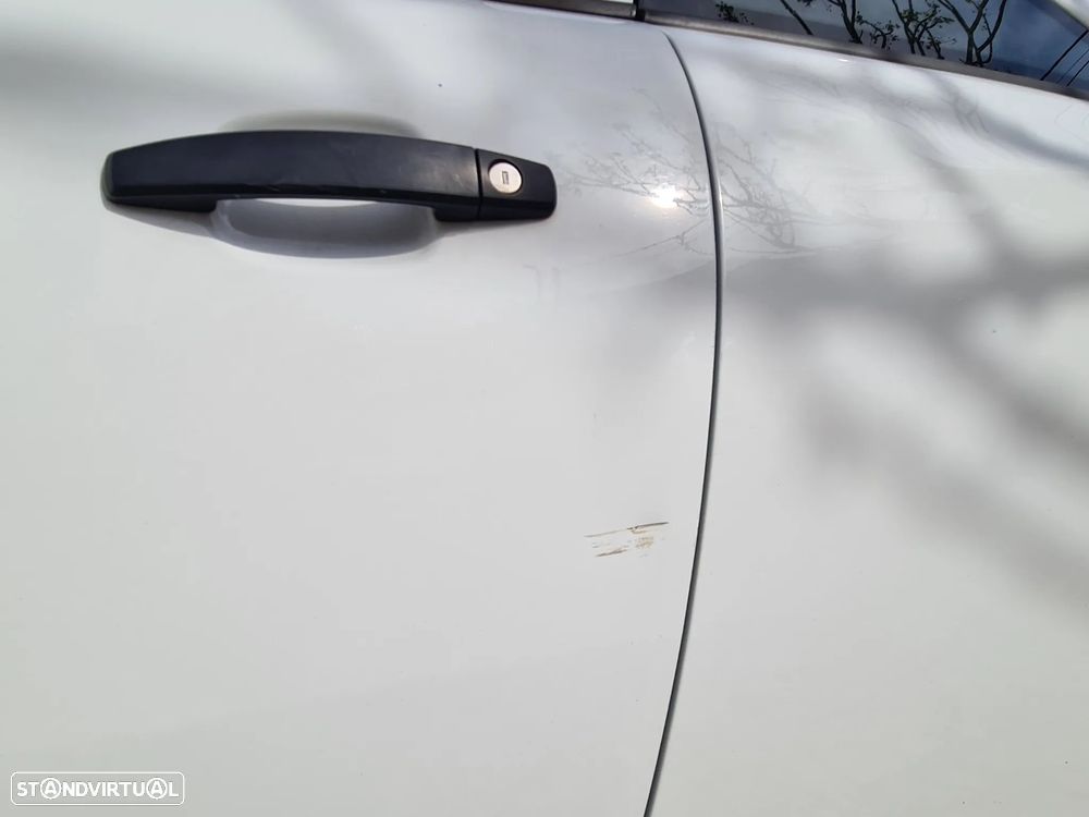 Opel Corsa 1.3 CDTI - 26