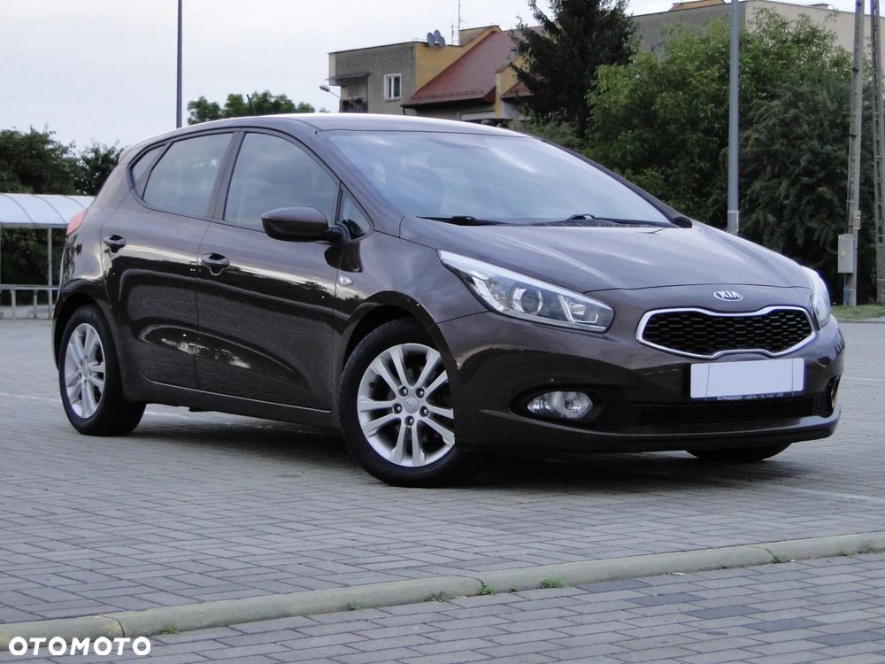 Kia Ceed 1.4 CVVT Vision - 25