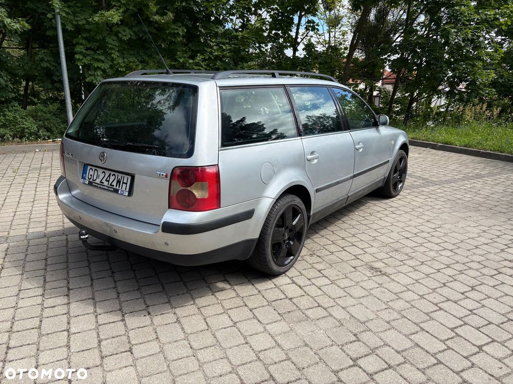 Volkswagen Passat 1.9 TDI Basis - 3