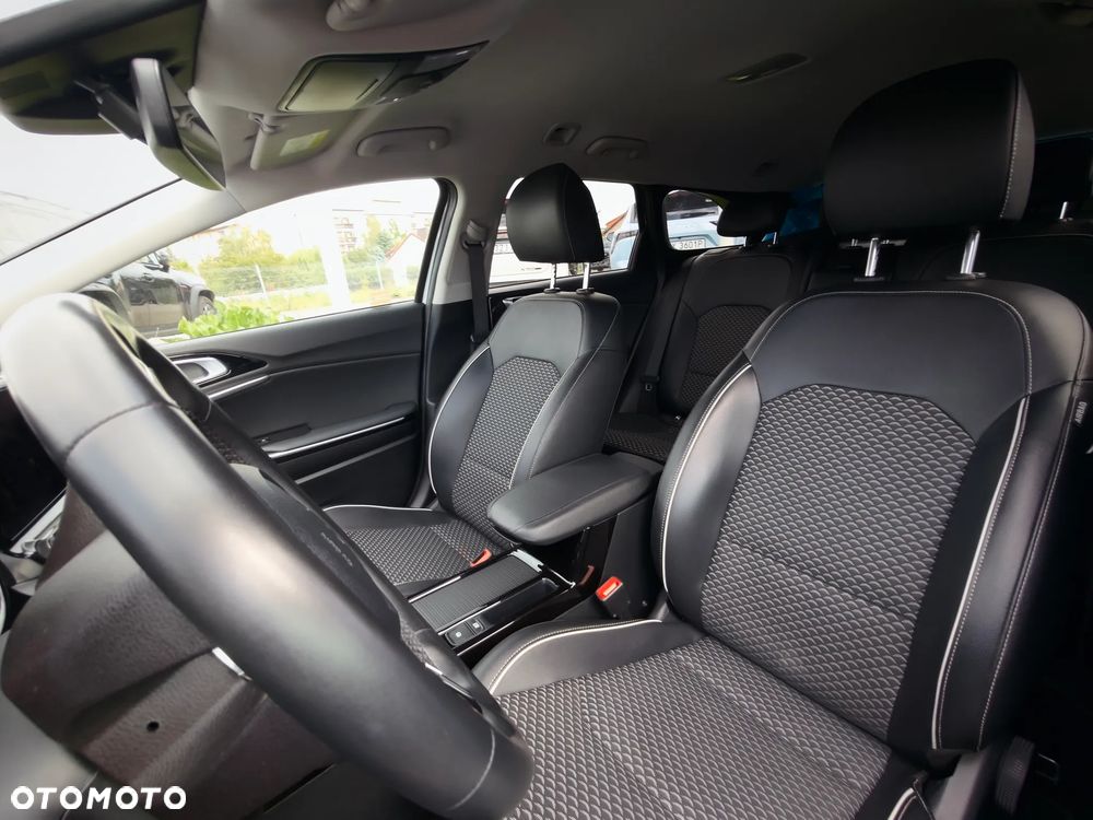 Kia Ceed 1.5 T-GDI Business Line - 19