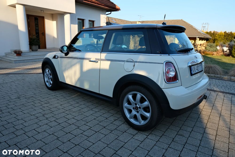 MINI Cooper Standard - 15