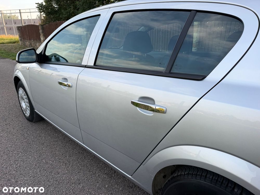 Opel Astra 1.6 Enjoy - 27