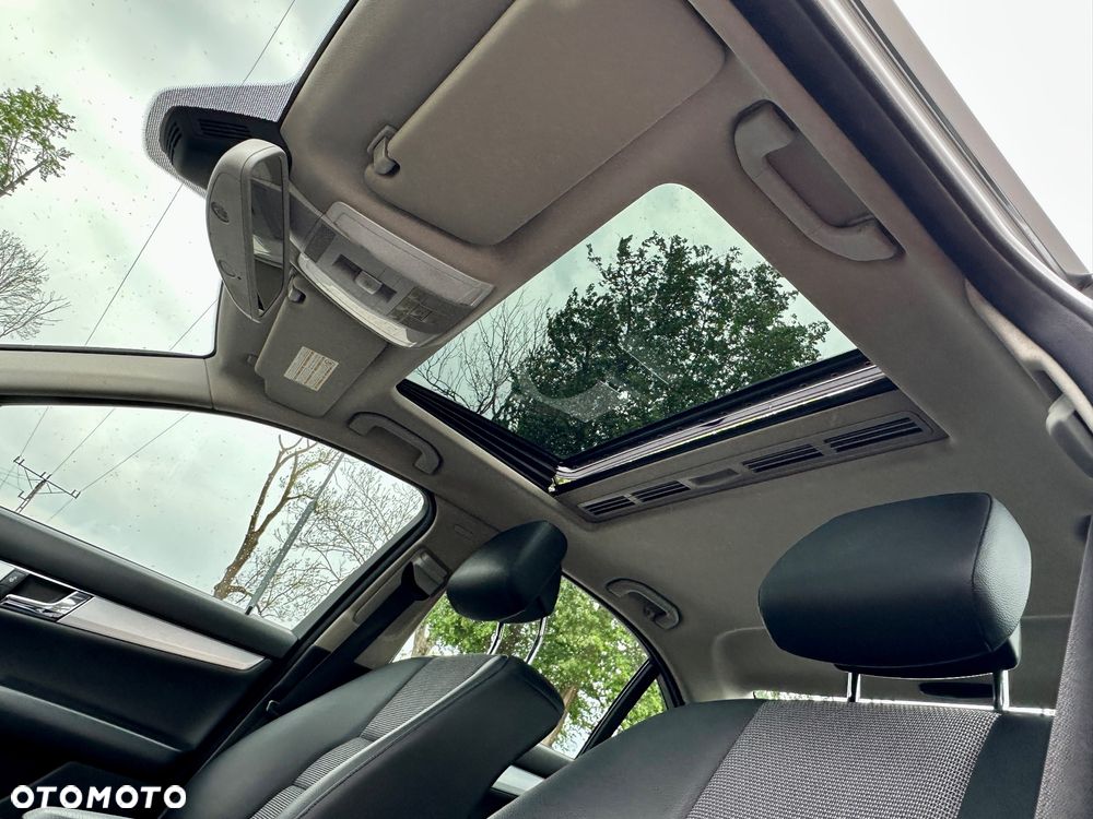 Mercedes-Benz Klasa C 180 BlueEFFICIENCY Avantgarde - 23