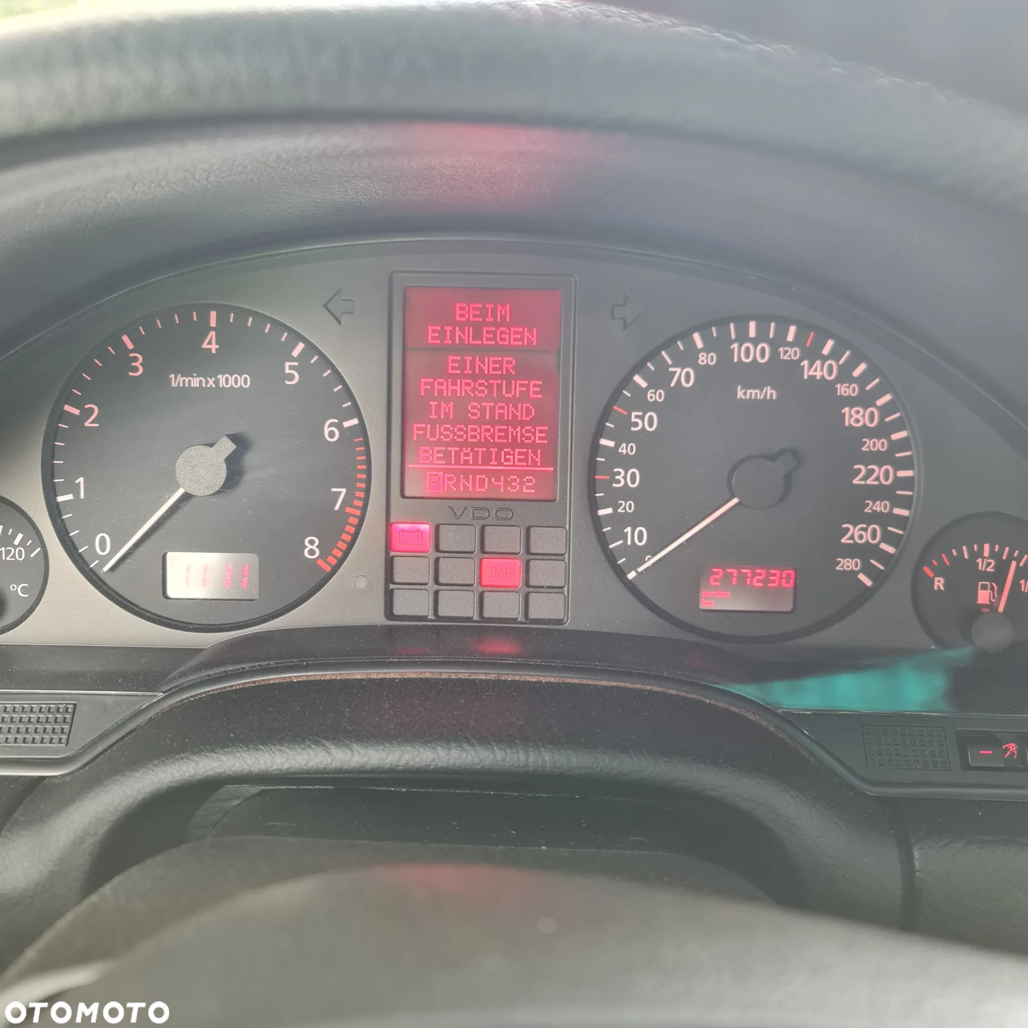 Audi A8 3.7 Quattro - 13