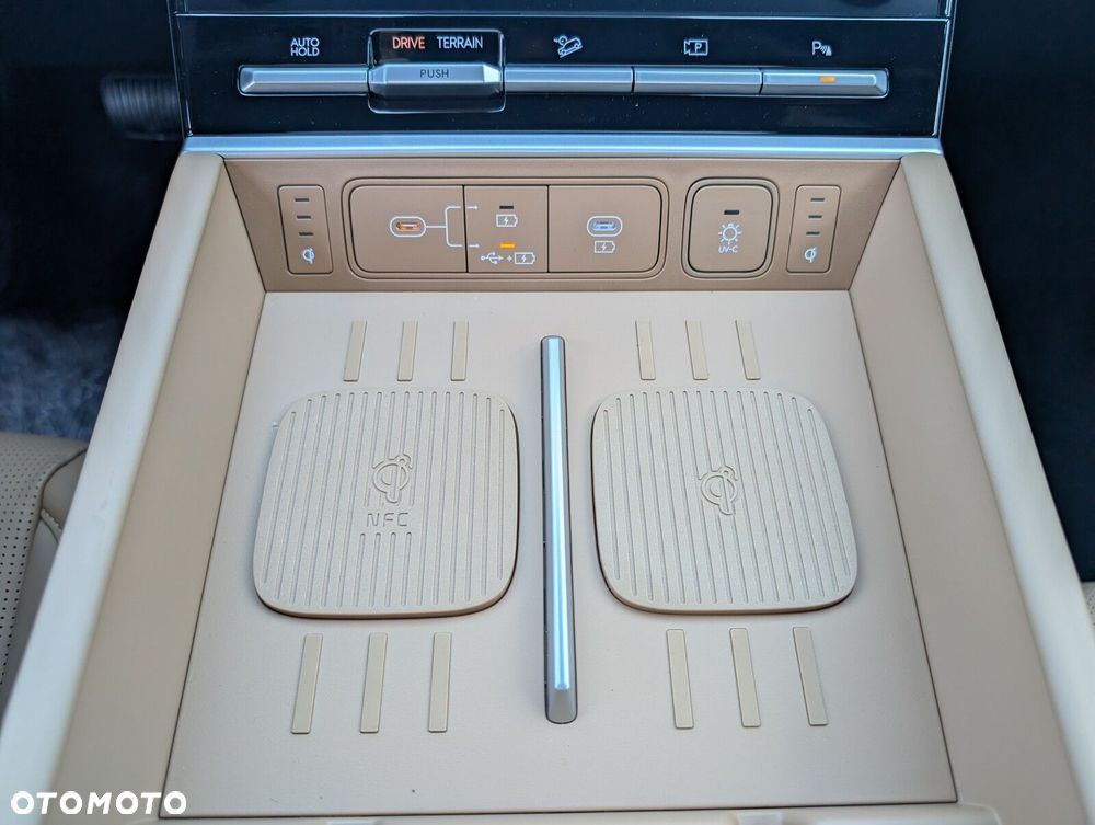 Hyundai Santa Fe 1.6 T-GDI HEV Calligraphy 4WD 6os - 21