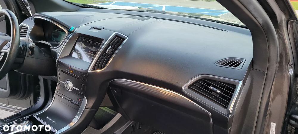 Ford Edge - 24