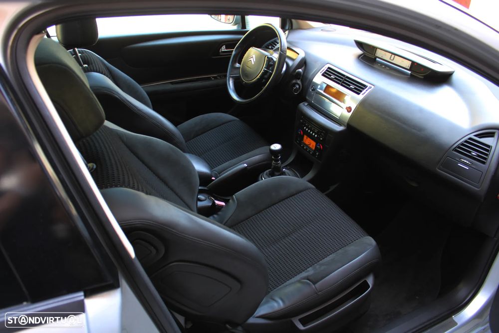 Citroën C4 2.0 HDi FAP VTS - 29