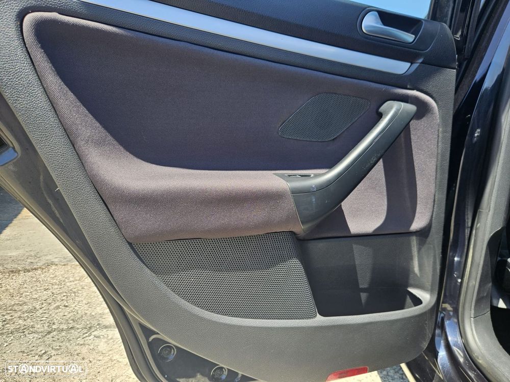 VW Golf Variant 1.6 TDi Highline - 45