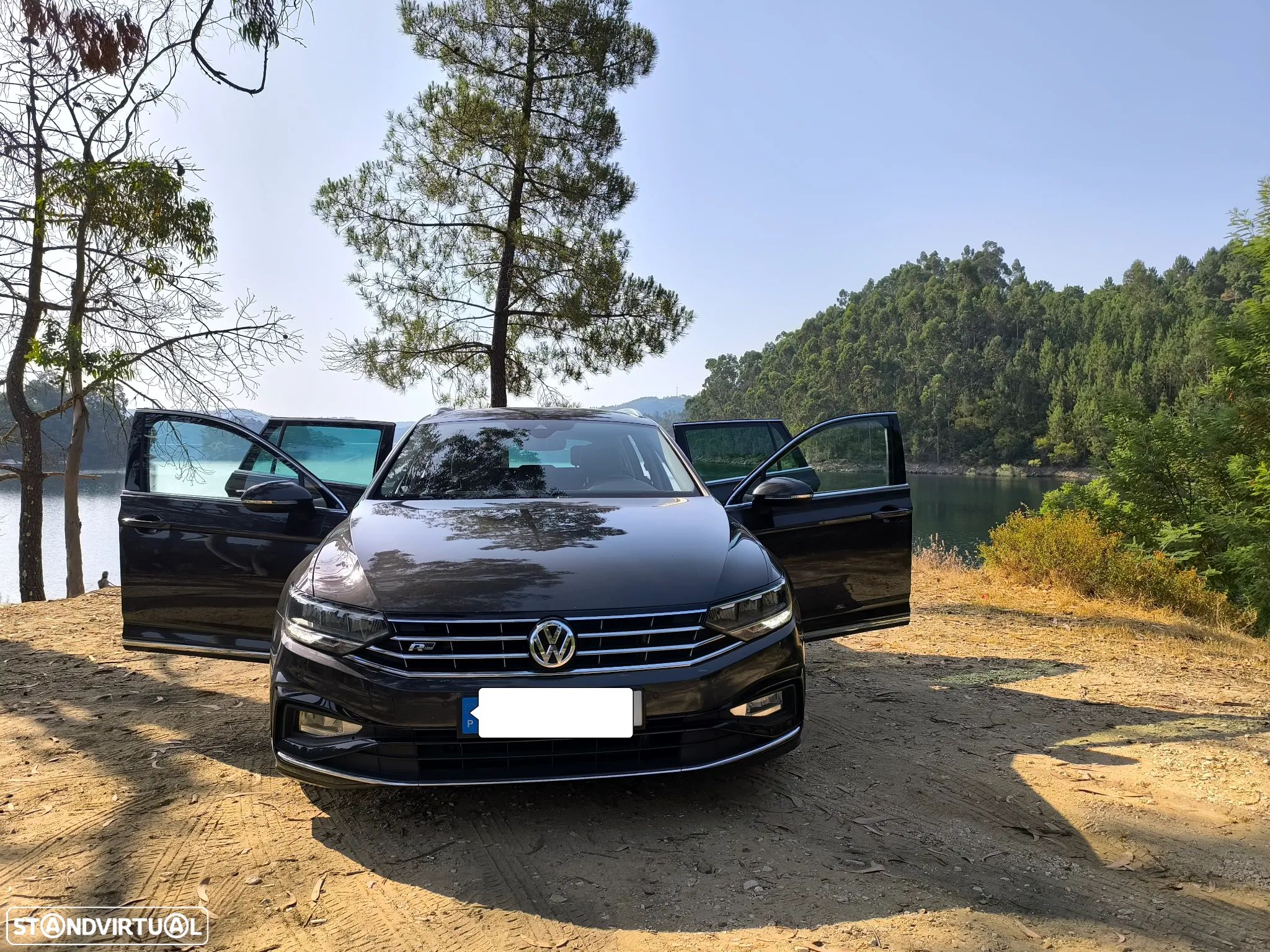 VW Passat Variant 2.0 TDi R-Line DSG - 1