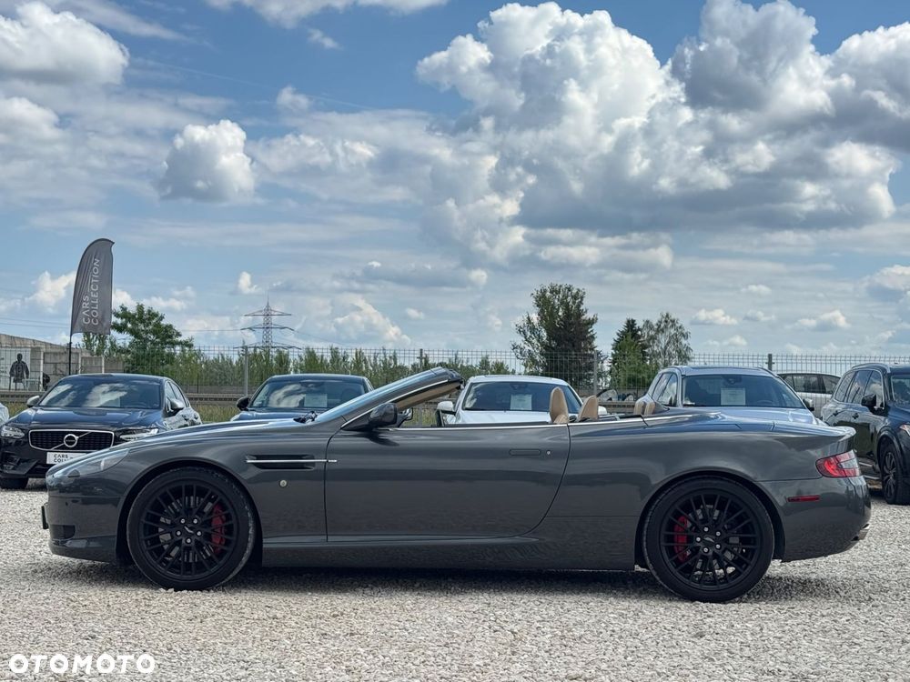 Aston Martin DB9 - 21
