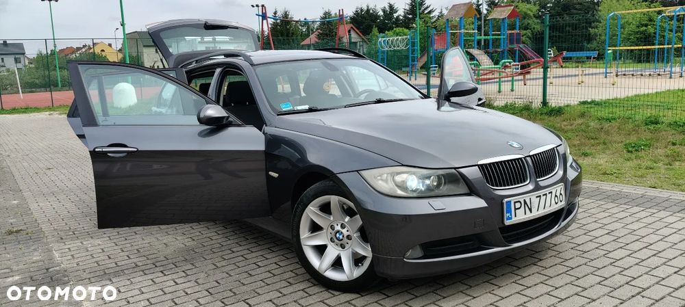 BMW Seria 3 318d - 15