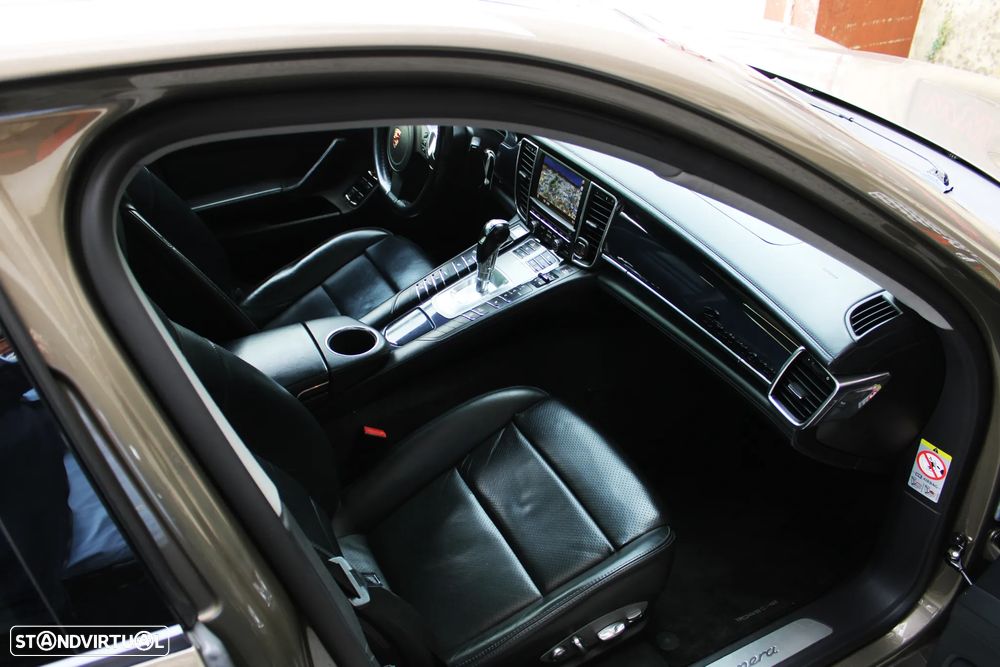 Porsche Panamera 3.0 V6 - 30