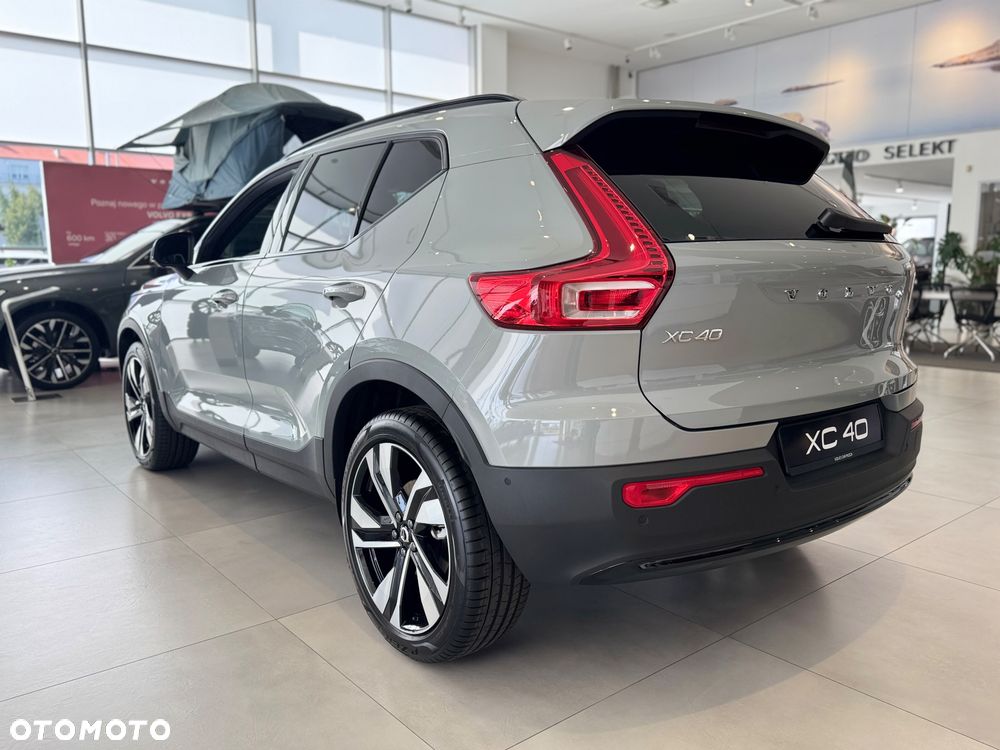 Volvo XC 40 B4 Ultra Dark - 4