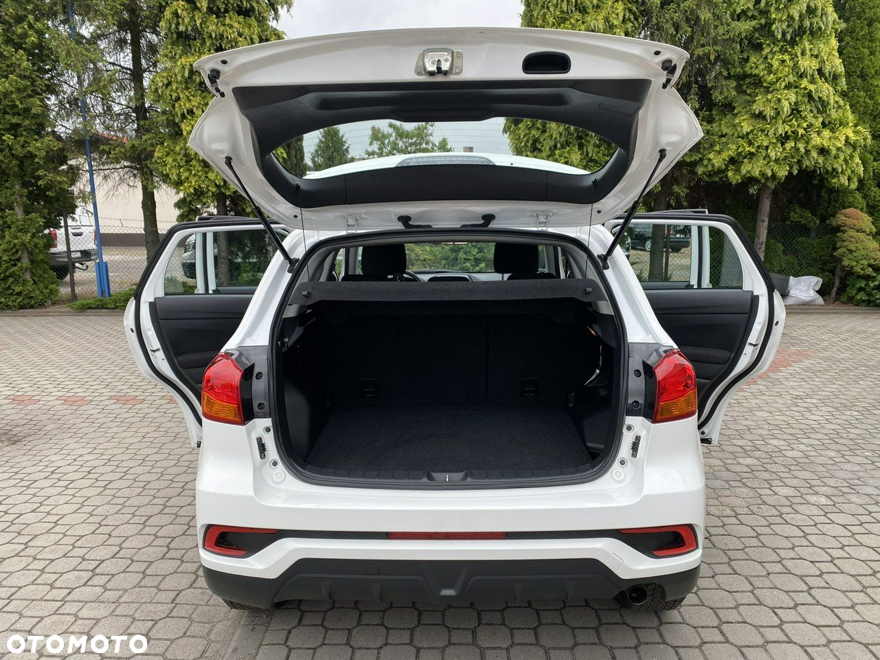 Mitsubishi ASX - 25