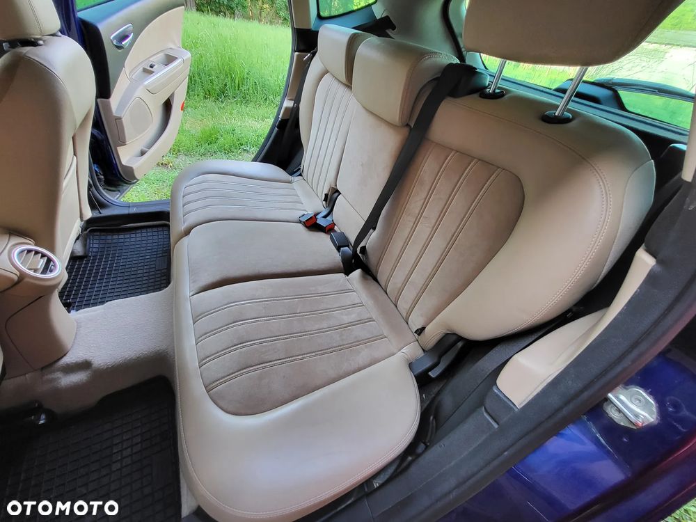 Lancia Delta 2.0 MJ Oro - 13