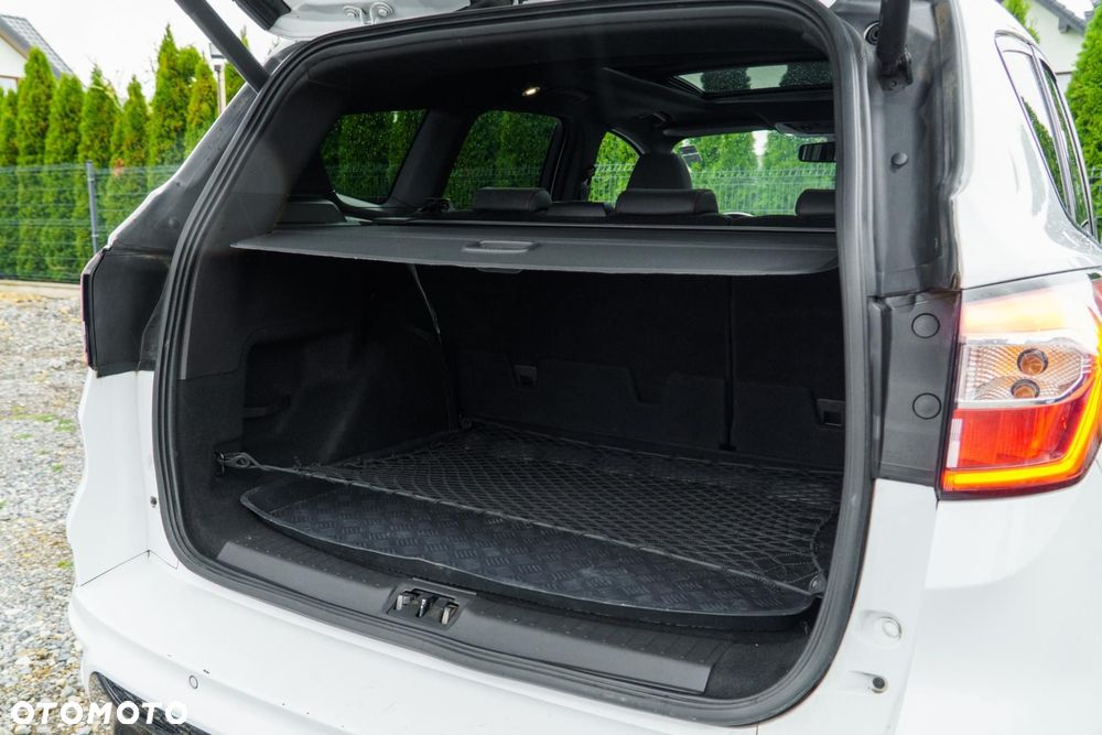Ford Kuga - 38