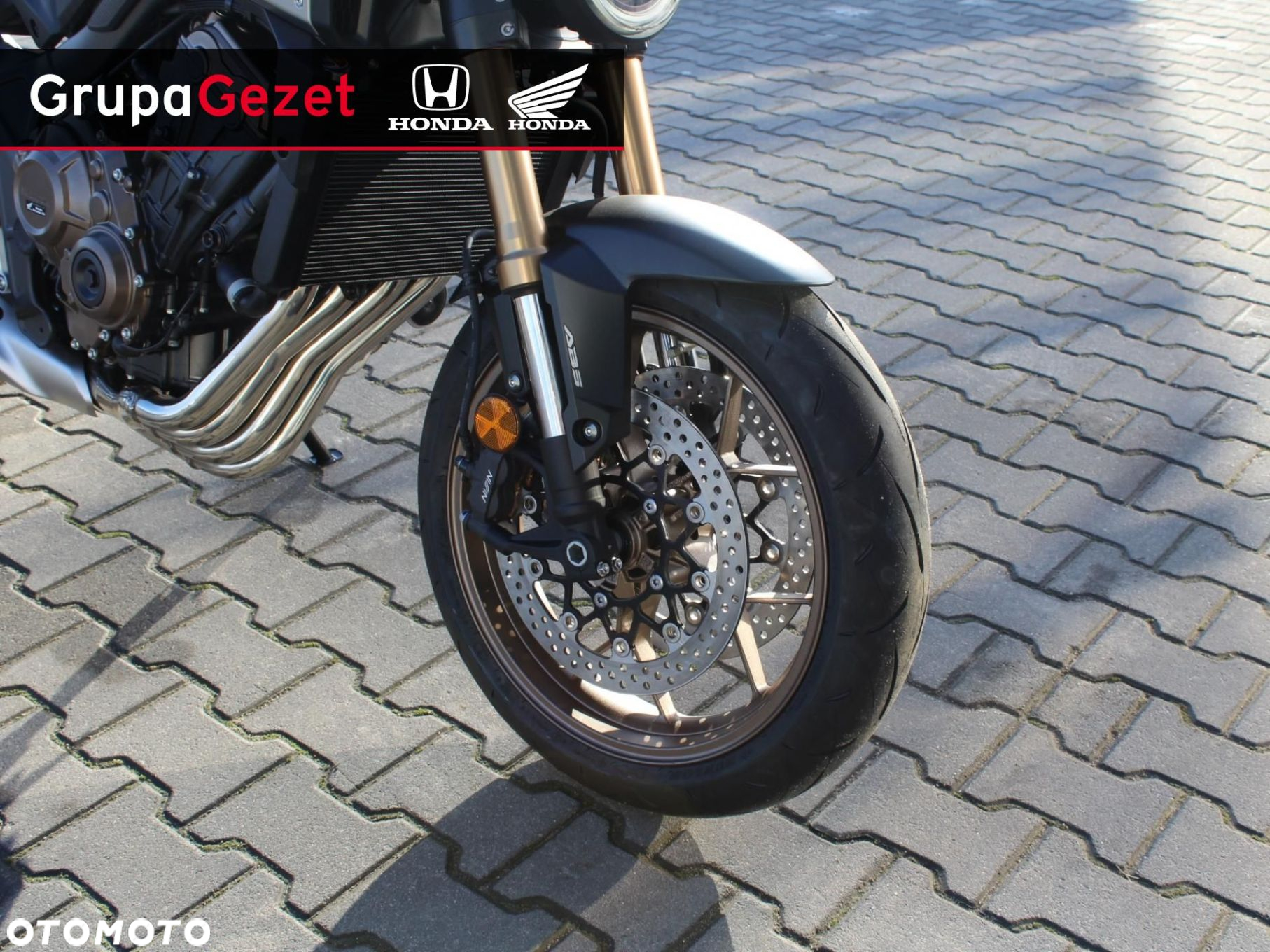 Honda CB - 11