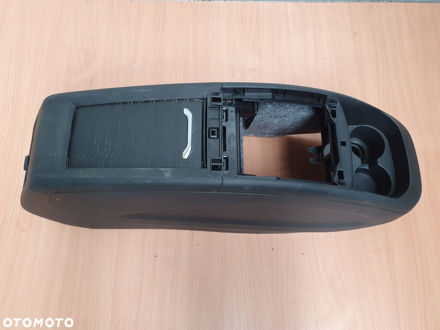 TUNEL PODŁOKIETNIK CITROEN C4 PICASSO II 9677280477 - 2