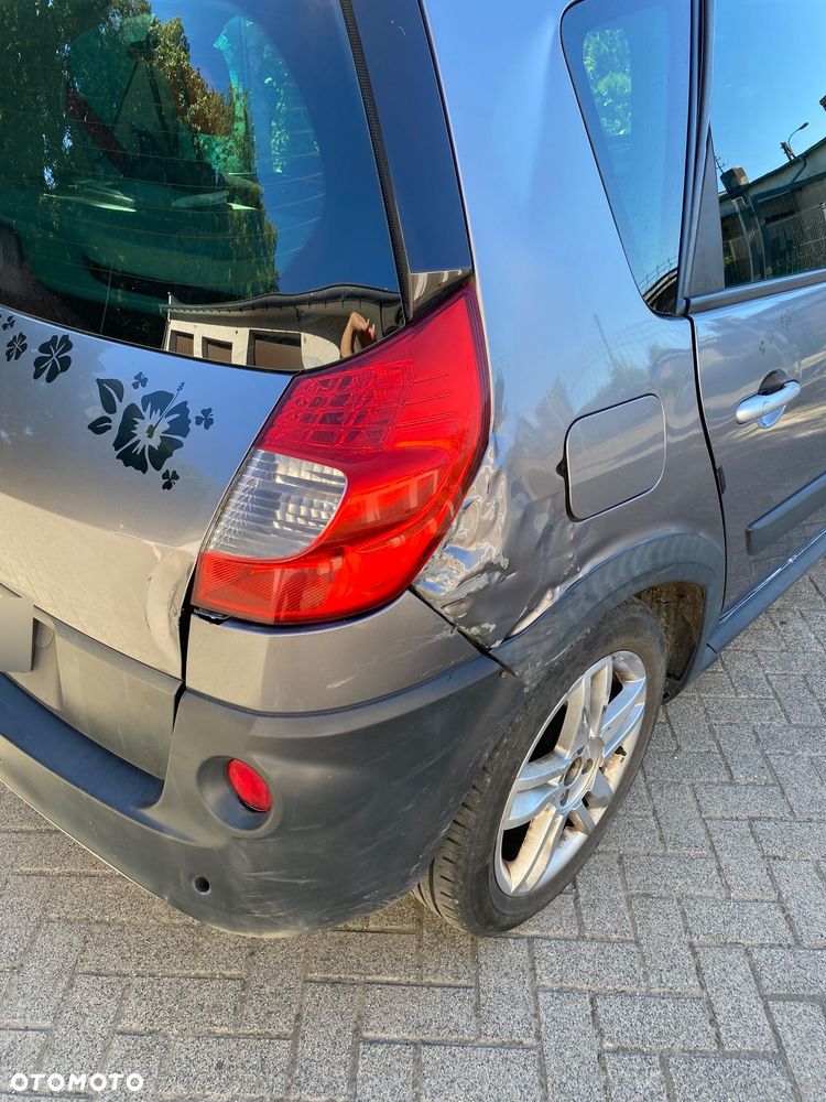 Renault Scenic 1.9 dCi FAP Conquest - 18
