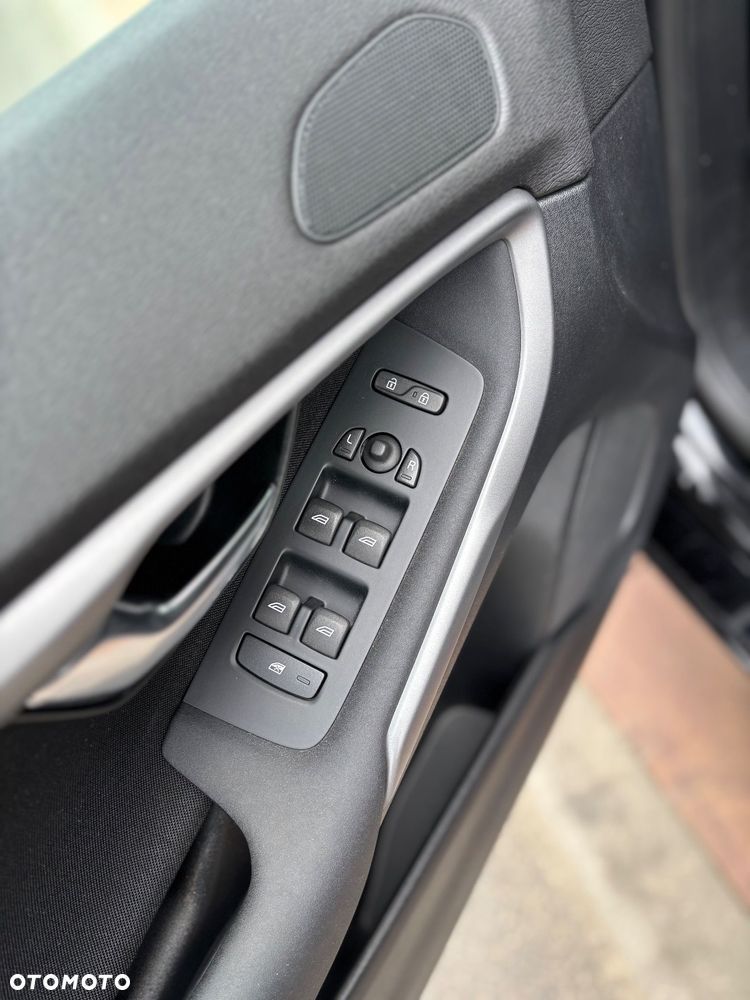 Volvo V40 D2 Kinetic - 11