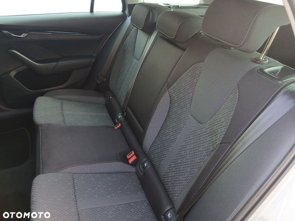 Skoda Octavia 2.0 TDI Style DSG - 18