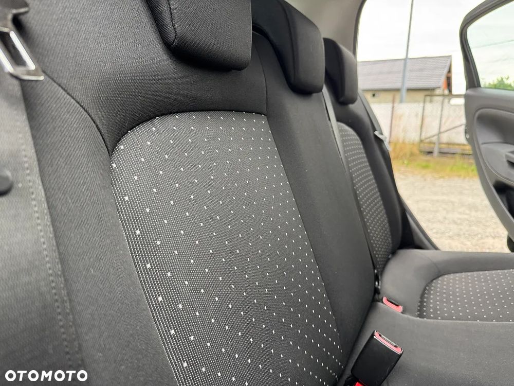 Fiat Grande Punto - 22