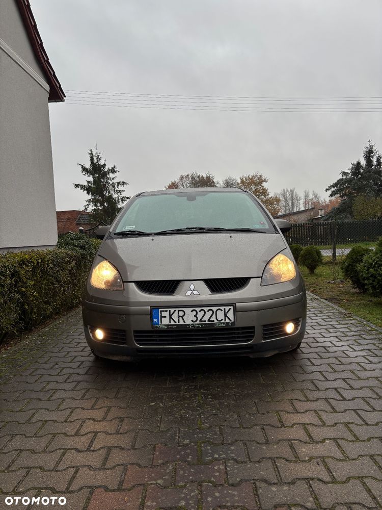 Mitsubishi Colt - 1
