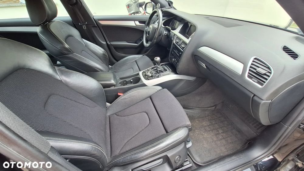 Audi A4 Limousine - 12