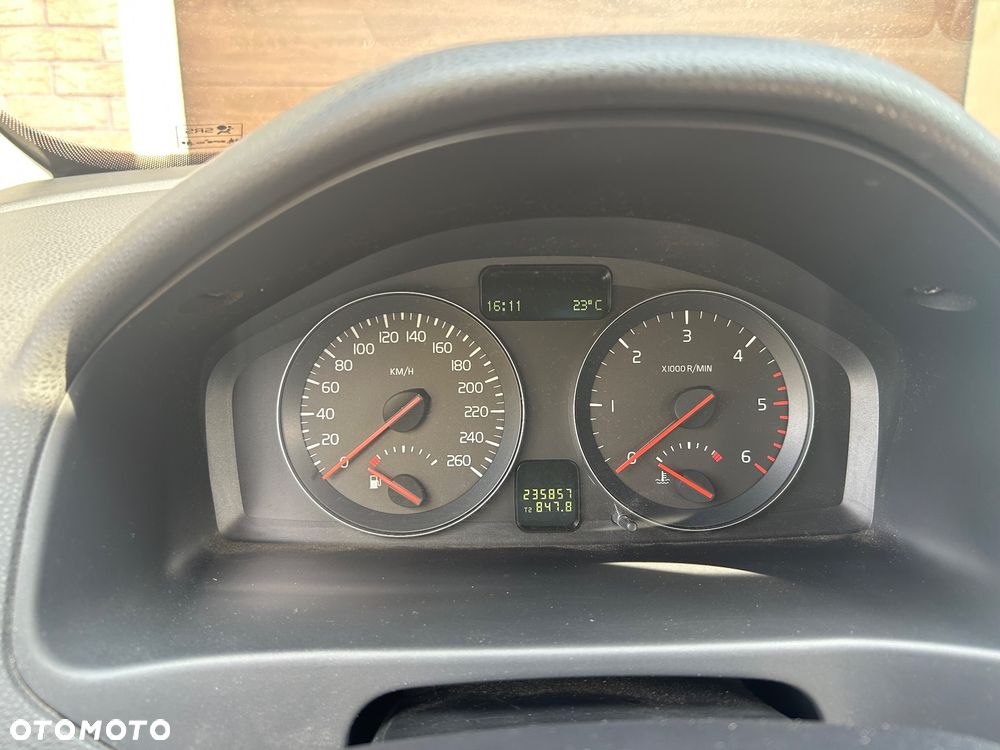 Volvo C70 2.0D Momentum - 10