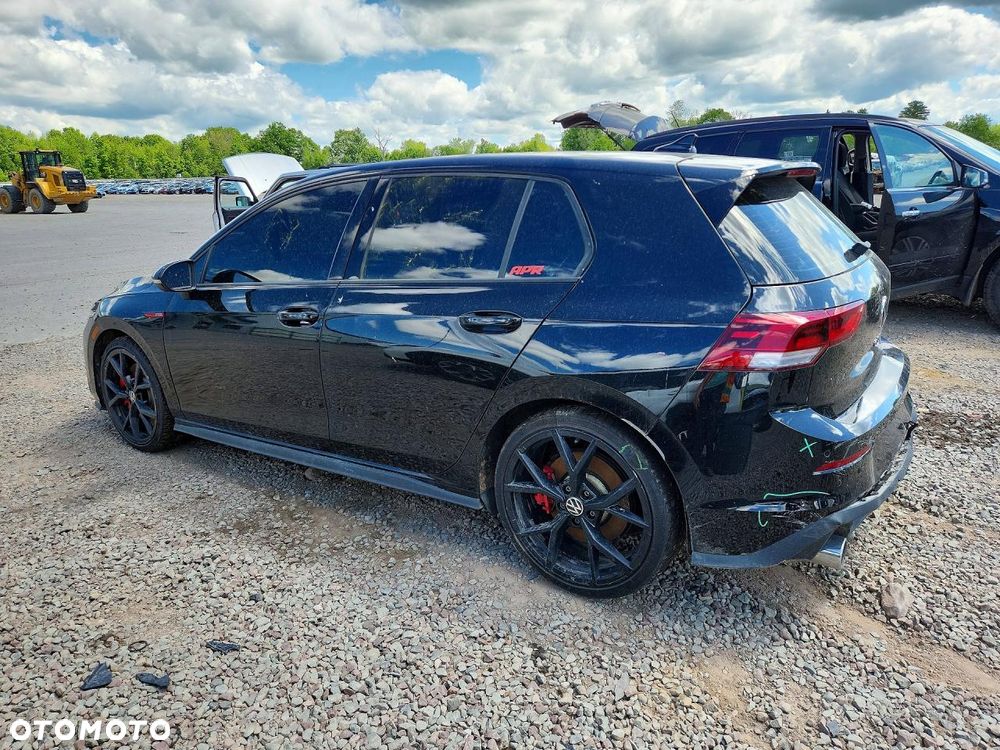 Volkswagen Golf - 3