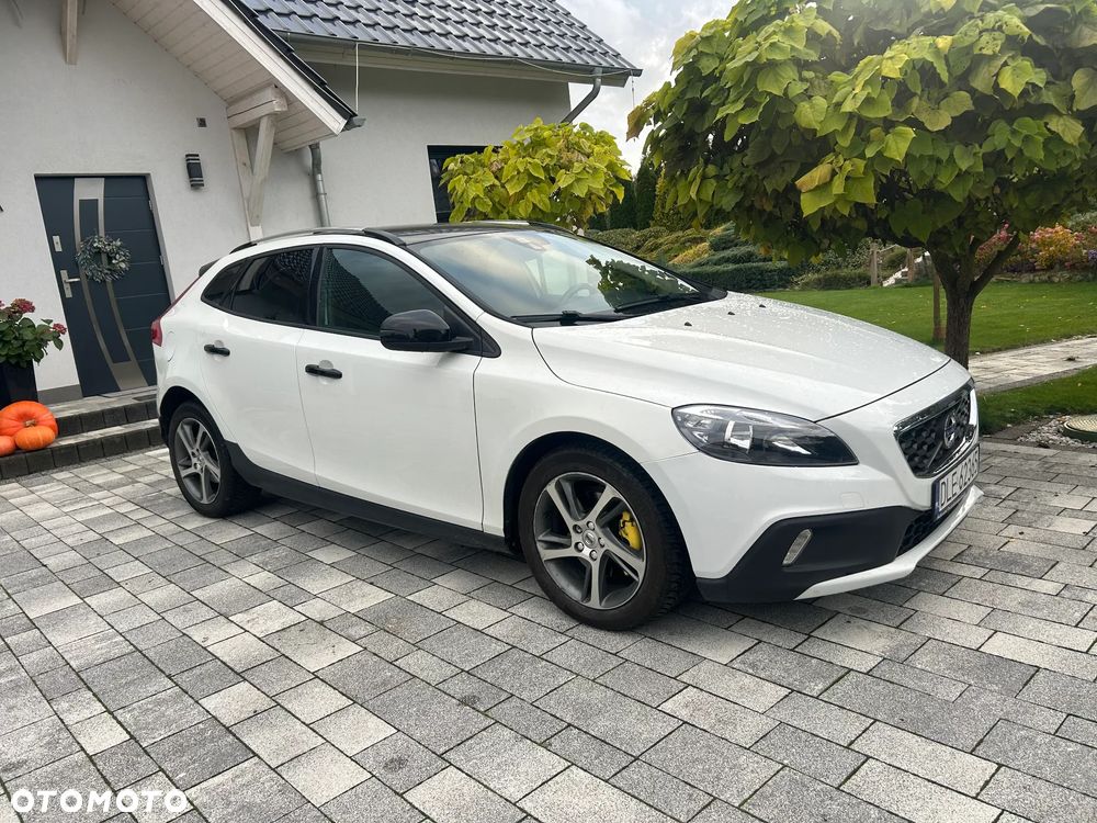 Volvo V40 Cross Country D2 Powershift Momentum - 1