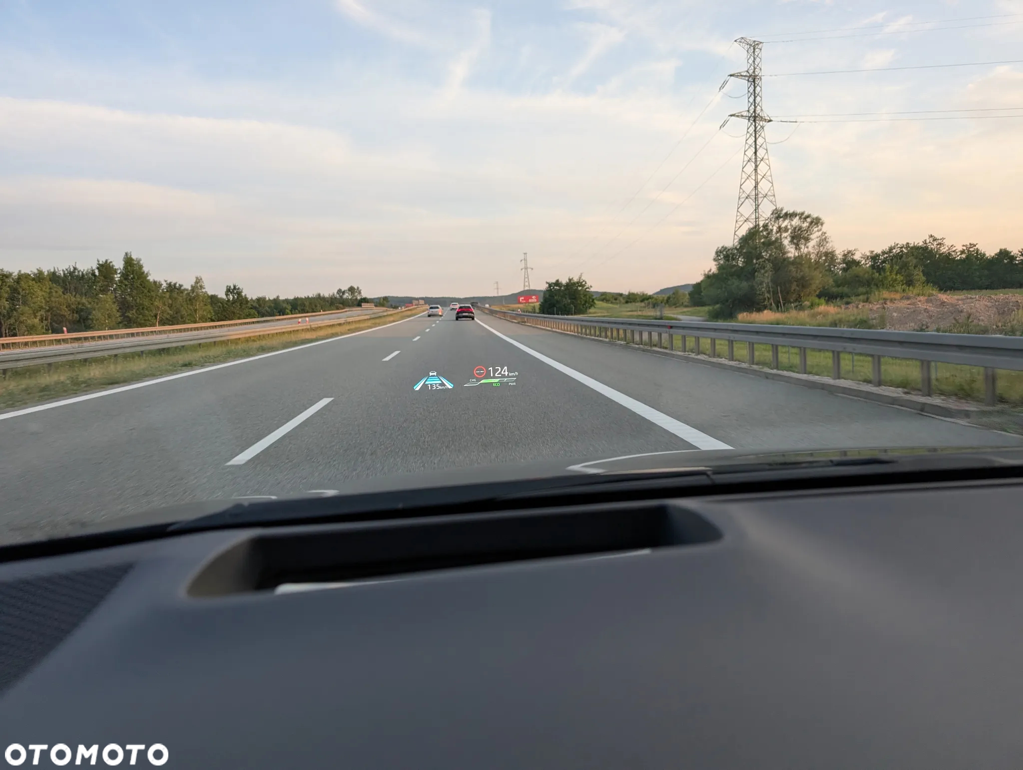 Toyota Corolla 1.8 Hybrid Executive - 24