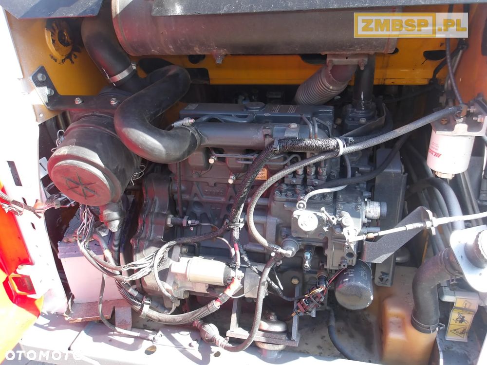 Bobcat S530 - 10