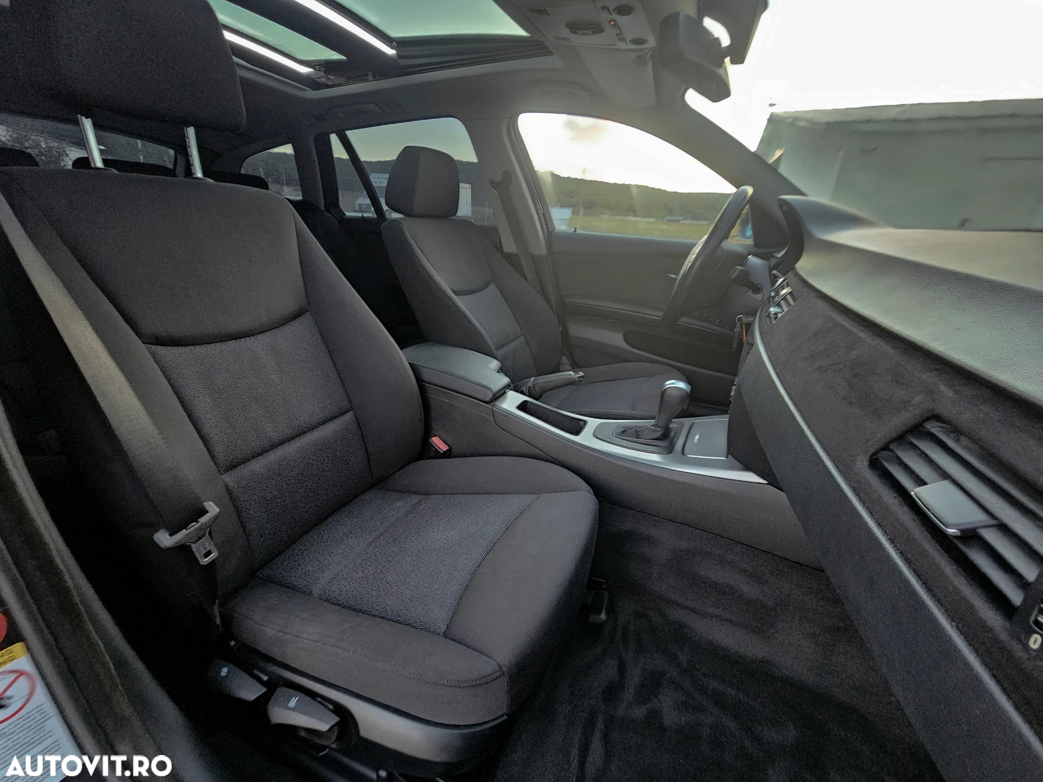 BMW Seria 3 320d DPF Touring Aut. Edition Fleet Exclusive - 11