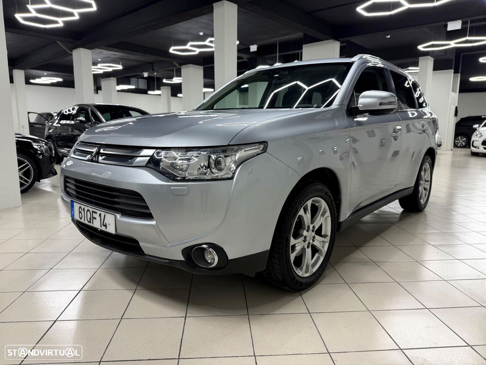 Mitsubishi Outlander 2.2 DI-D Instyle Navi - 10