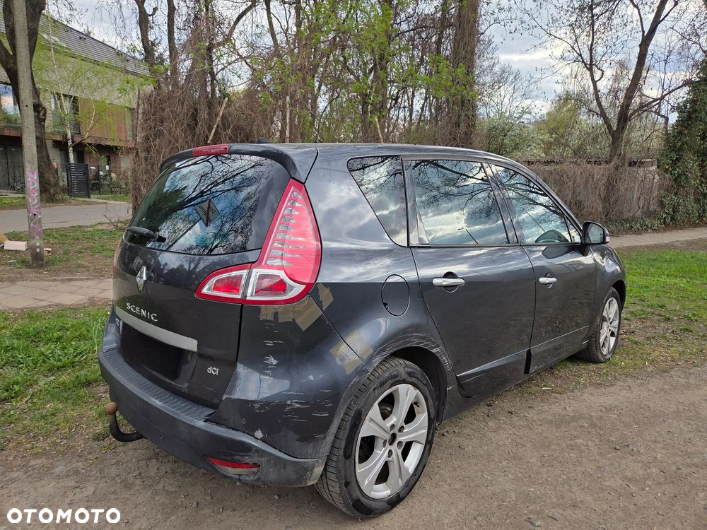 Renault Scenic 1.9 dCi FAP Dynamique - 7