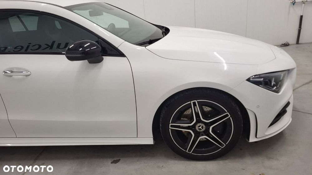 Mercedes-Benz CLA - 4