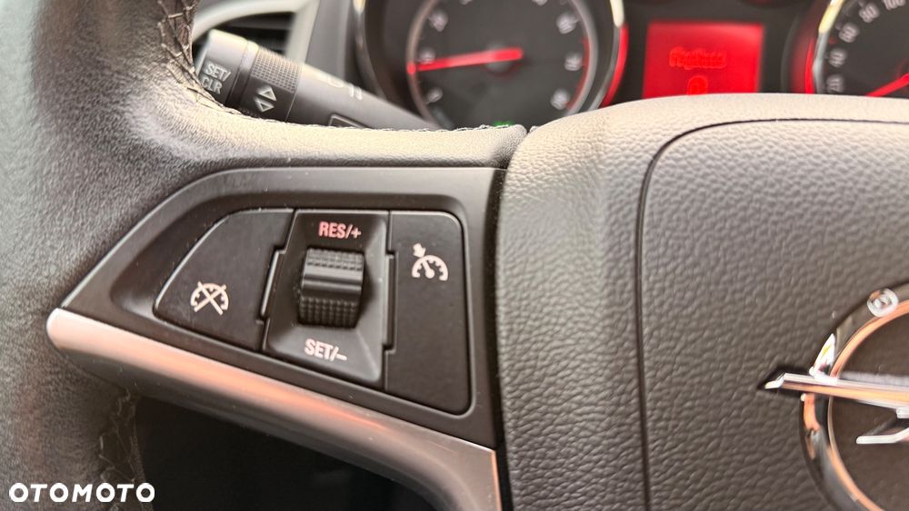 Opel Astra - 19