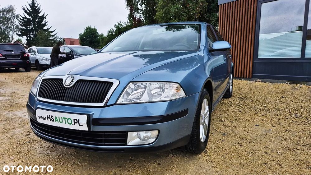 Skoda Octavia 1.6 Family Plus - 27