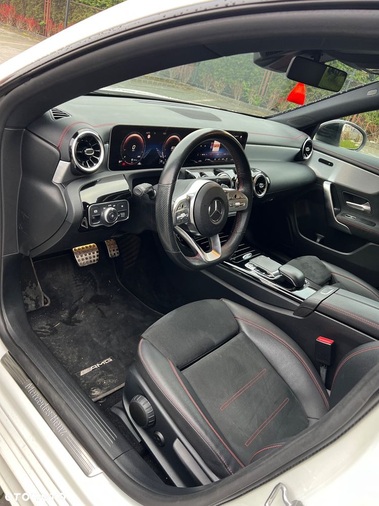 Mercedes-Benz CLA 180 7G-DCT AMG Line - 27