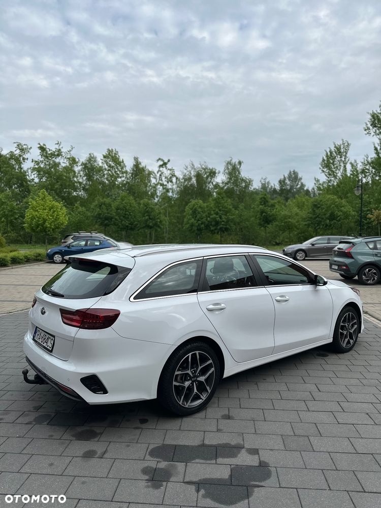 Kia Ceed 1.6 CRDi mHEV L DCT - 12