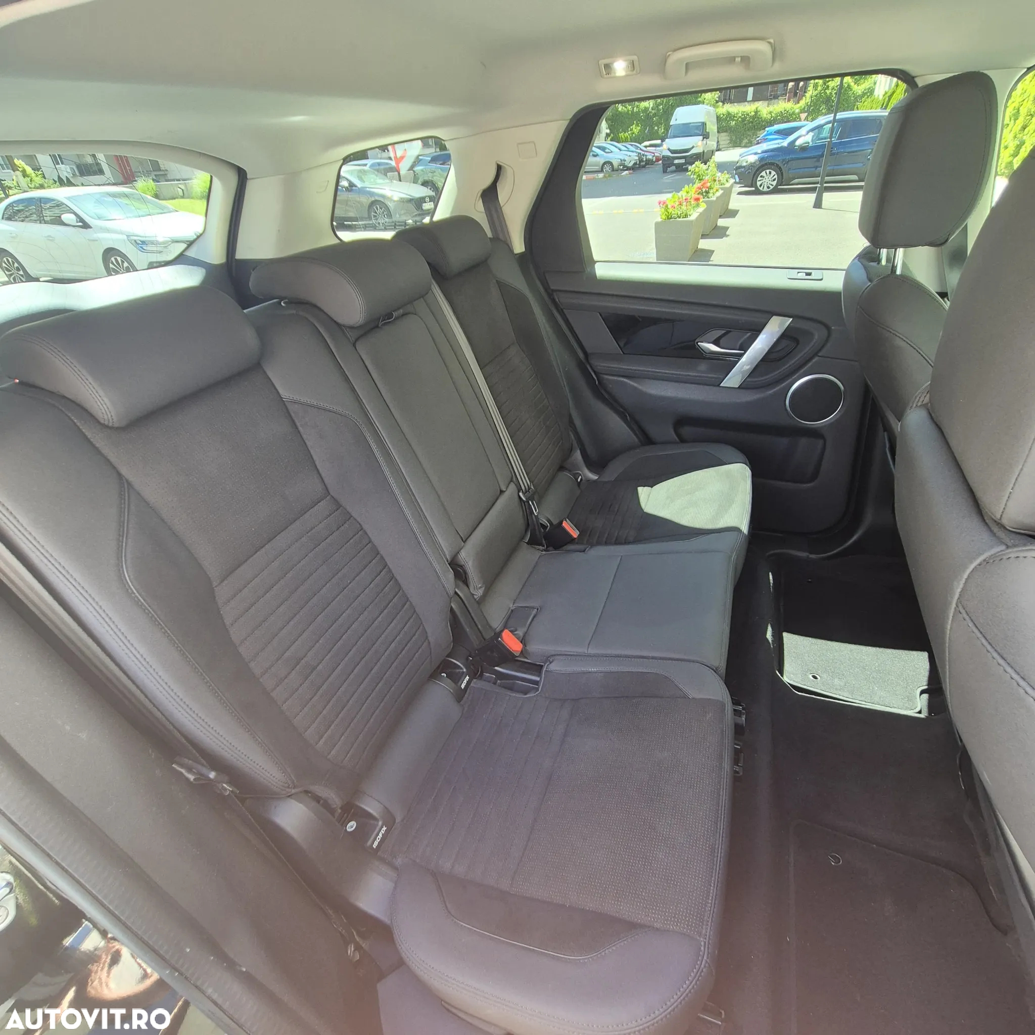Land Rover Discovery Sport 2.0 D180 R-Dynamic MHEV - 10