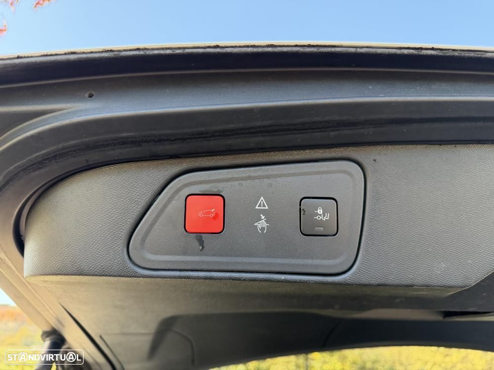 Peugeot 3008 1.6 BlueHDi GT Line EAT6 - 29