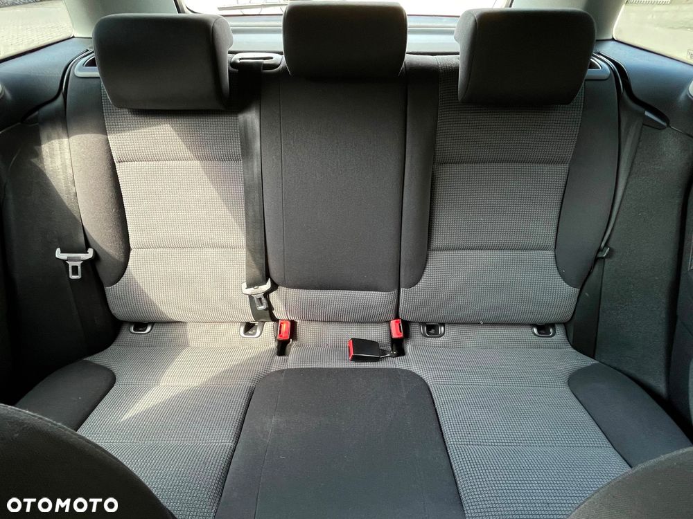 Audi A3 Sportback 1.6 Ambition - 13