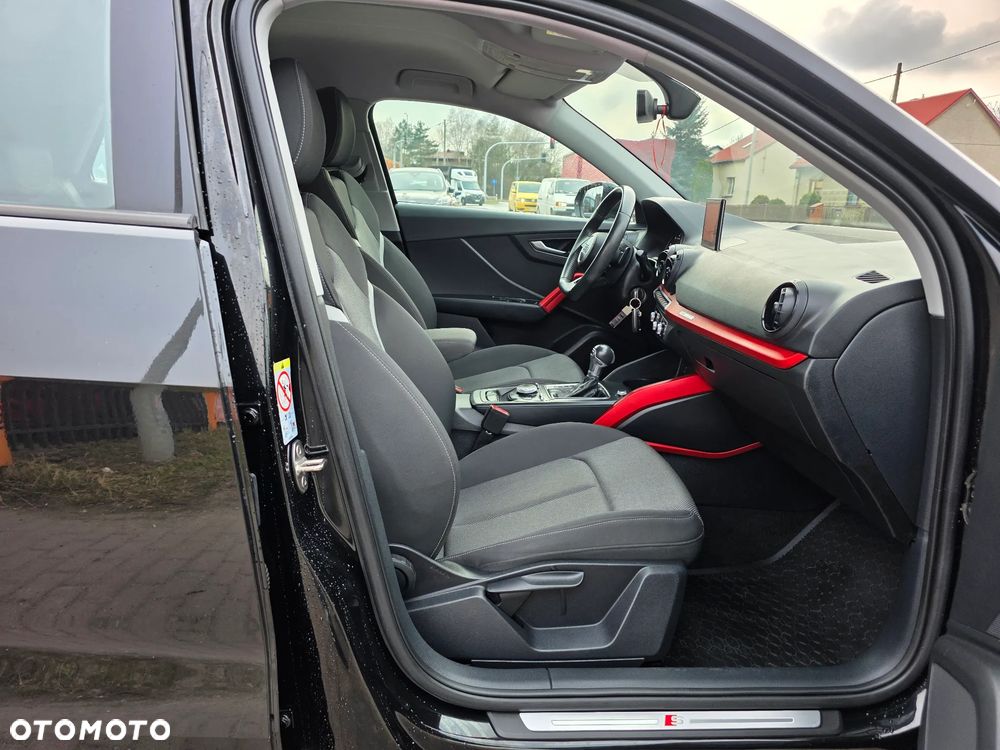 Audi Q2 1.6 TDI S tronic design - 11