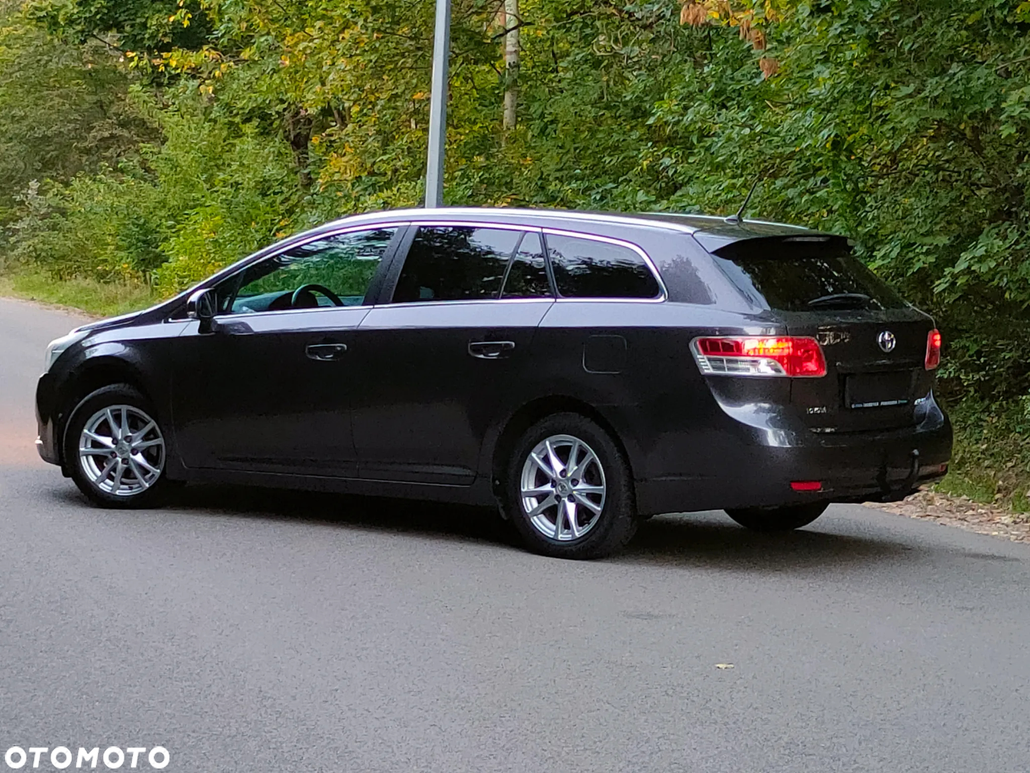 Toyota Avensis 1.8 Sol plus NAVI - 9
