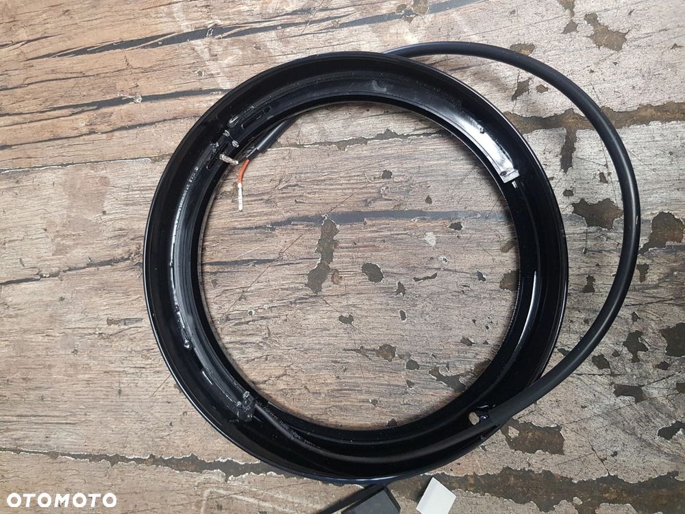 Podświetlana ramka reflektora led Harley Davidson Touring 61400153A - 6