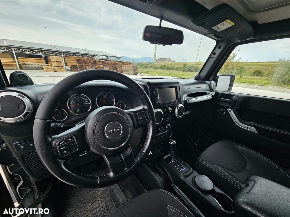 Jeep Wrangler 2.8 CRD AT Rubicon - 19